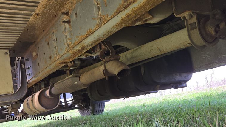 image for item DP6222 2000 GMC C6500 box truck