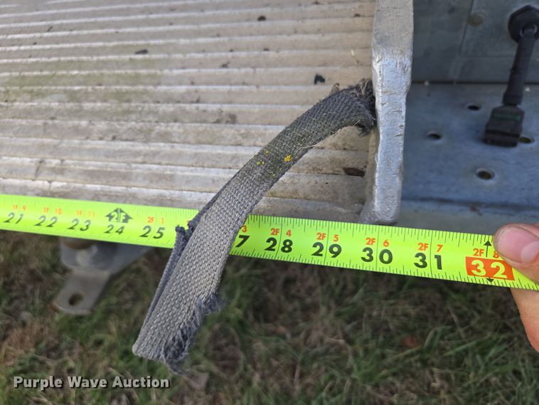 image for item DP6222 2000 GMC C6500 box truck