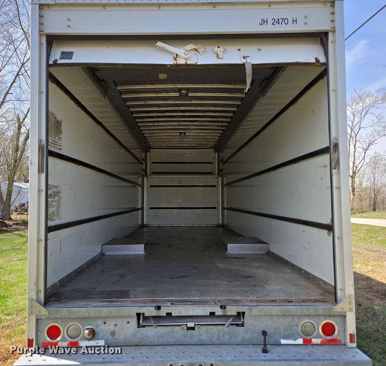 image for item DP6222 2000 GMC C6500 box truck