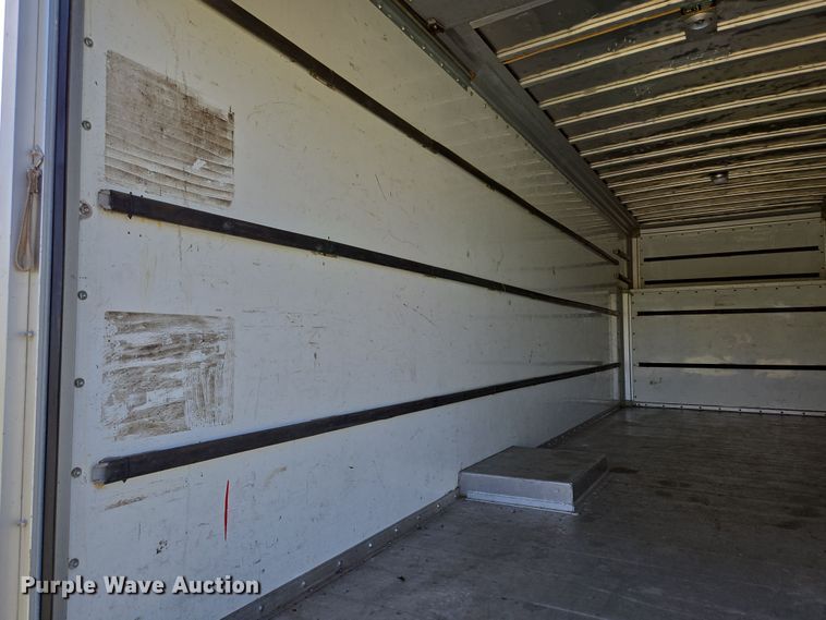 image for item DP6222 2000 GMC C6500 box truck