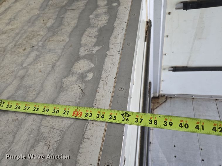 image for item DP6222 2000 GMC C6500 box truck