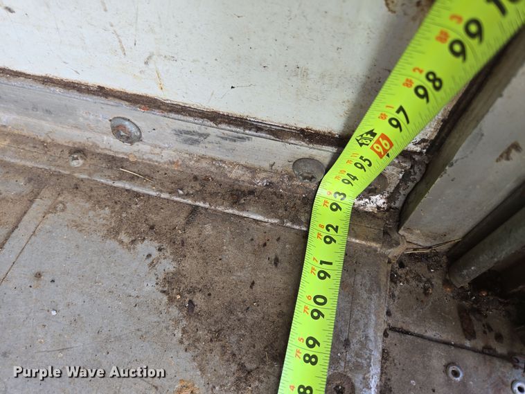 image for item DP6222 2000 GMC C6500 box truck