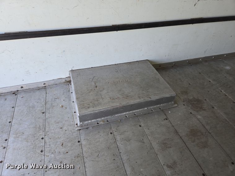 image for item DP6222 2000 GMC C6500 box truck