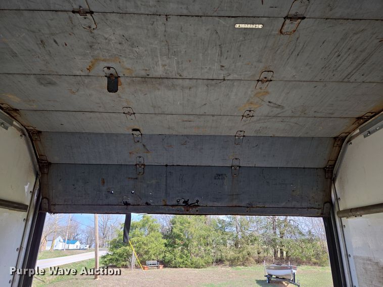 image for item DP6222 2000 GMC C6500 box truck