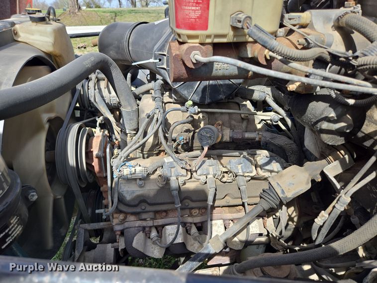 image for item DP6222 2000 GMC C6500 box truck