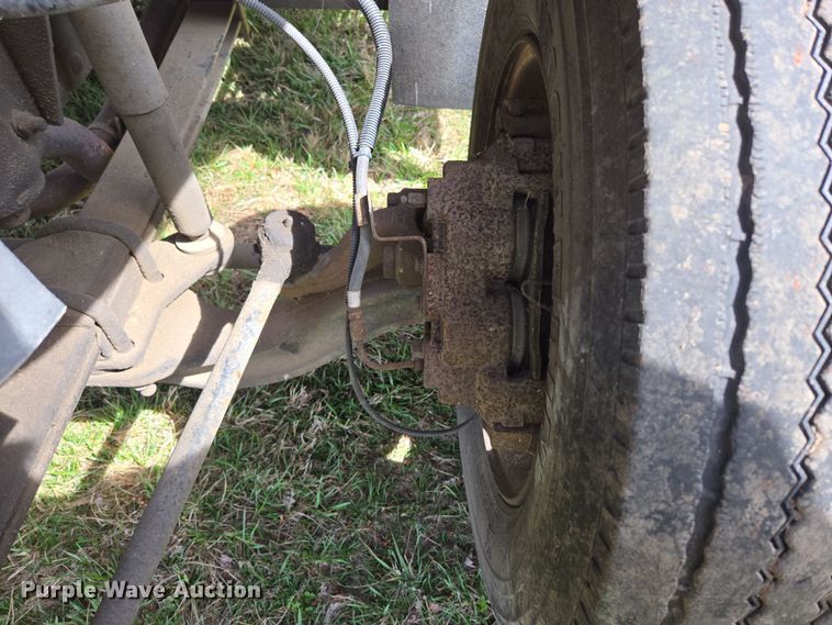 image for item DP6222 2000 GMC C6500 box truck