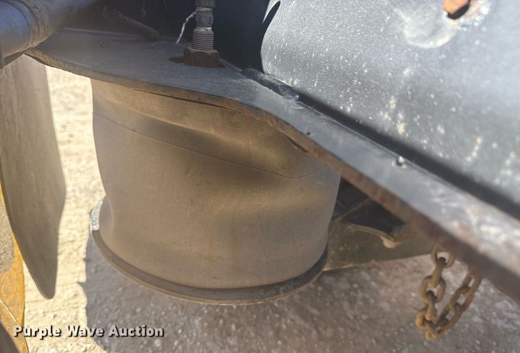 image for item DS3645 2018 Trail King TKFA1 flip axle