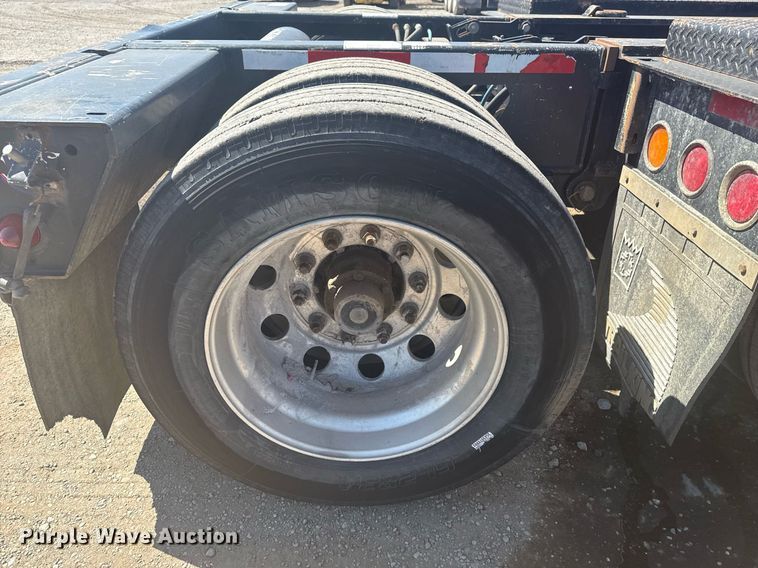 image for item DS3645 2018 Trail King TKFA1 flip axle