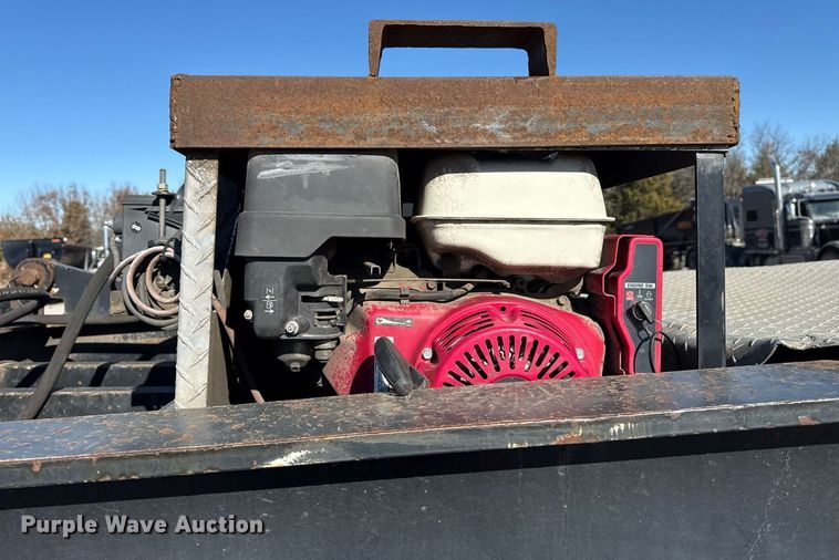 image for item DS3650 1996 Talbert 60T lowboy beam trailer