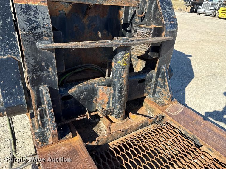 image for item DS3650 1996 Talbert 60T lowboy beam trailer