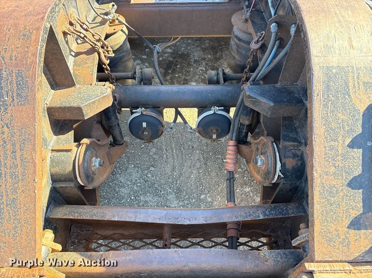 image for item DS3650 1996 Talbert 60T lowboy beam trailer