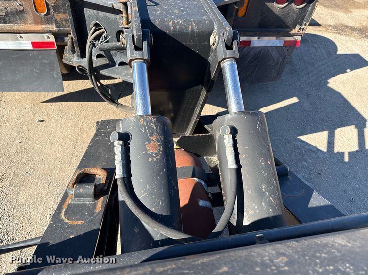 image for item DS3650 1996 Talbert 60T lowboy beam trailer
