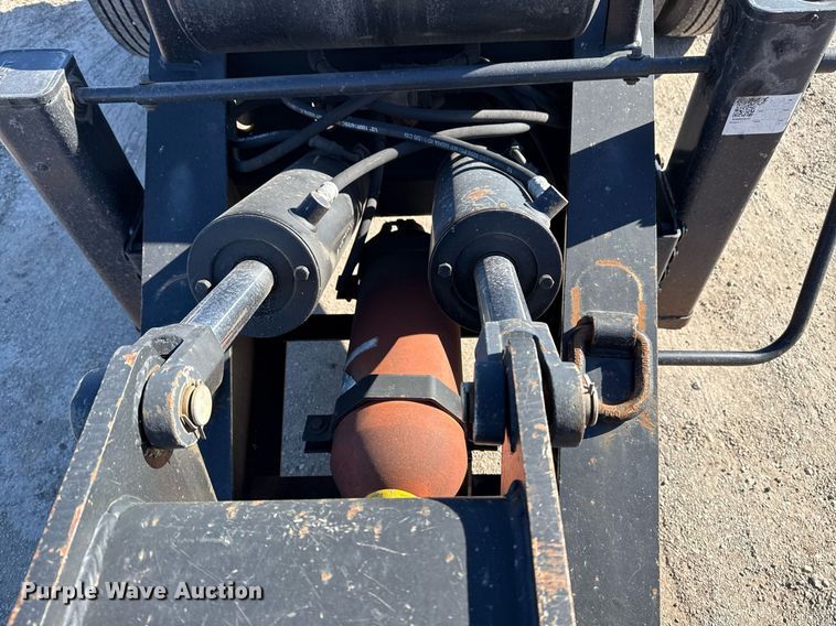 image for item DS3650 1996 Talbert 60T lowboy beam trailer