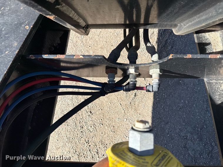 image for item DS3650 1996 Talbert 60T lowboy beam trailer