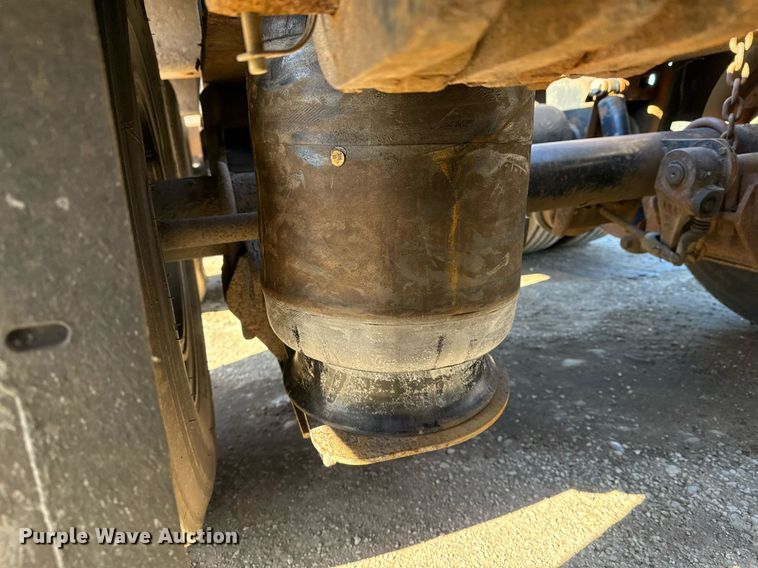 image for item DS3650 1996 Talbert 60T lowboy beam trailer