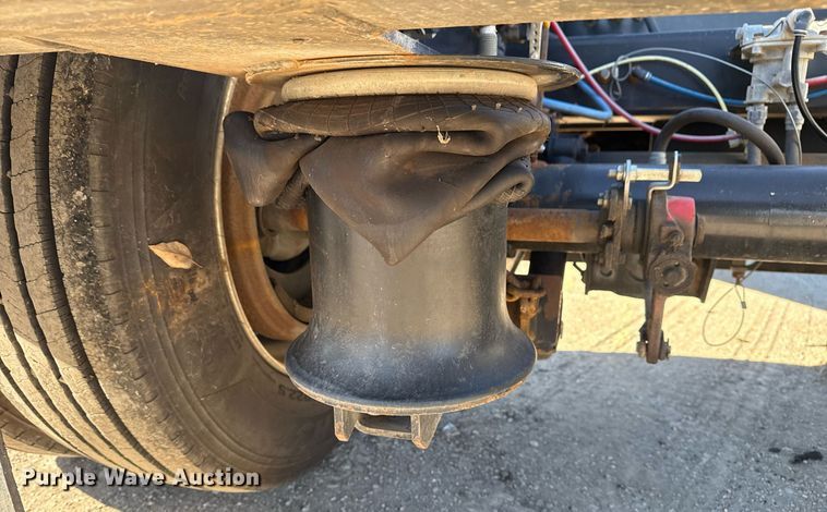 image for item DS3650 1996 Talbert 60T lowboy beam trailer