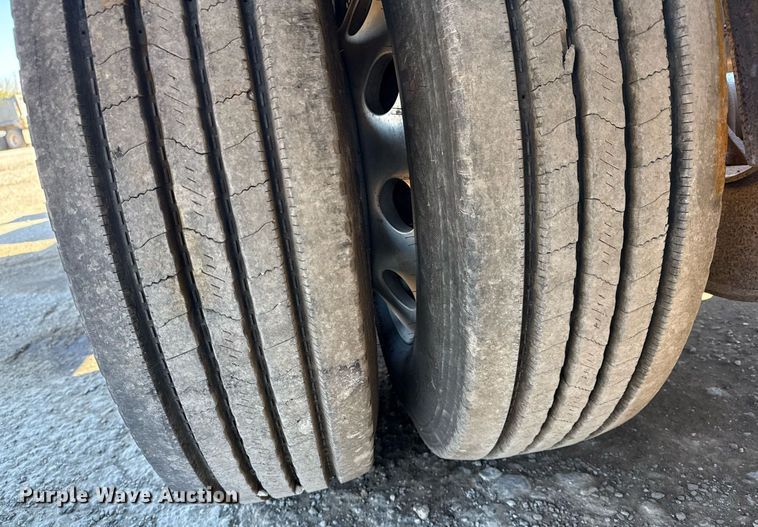 image for item DS3650 1996 Talbert 60T lowboy beam trailer