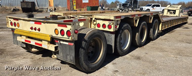 image for item DS3653 2009 Trail King TK110HDG-523 lowboy equipment trailer