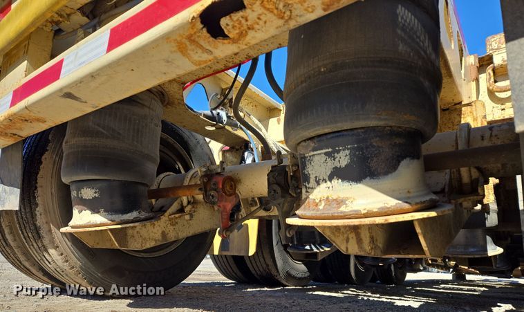 image for item DS3653 2009 Trail King TK110HDG-523 lowboy equipment trailer