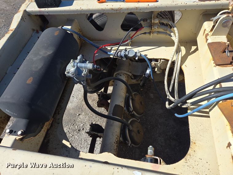 image for item DS3653 2009 Trail King TK110HDG-523 lowboy equipment trailer