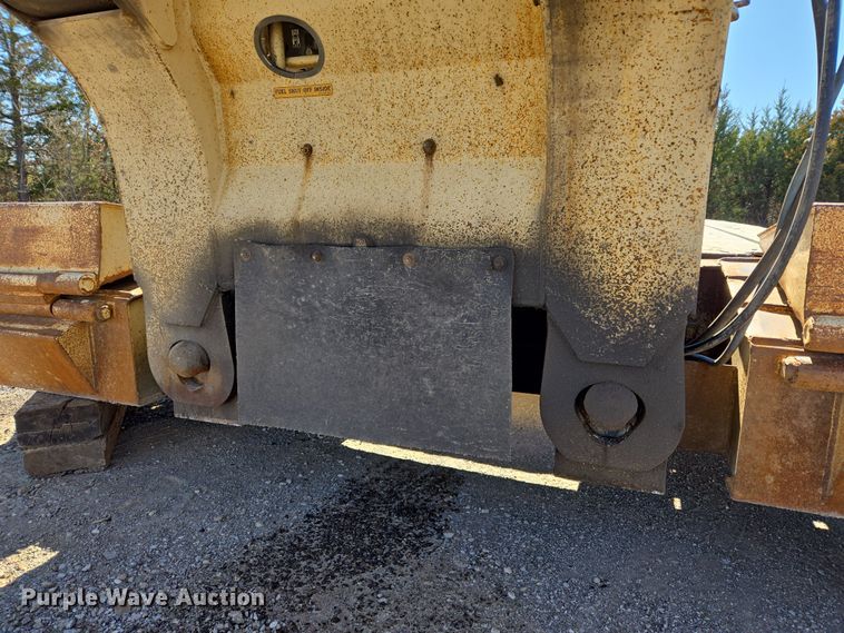 image for item DS3653 2009 Trail King TK110HDG-523 lowboy equipment trailer