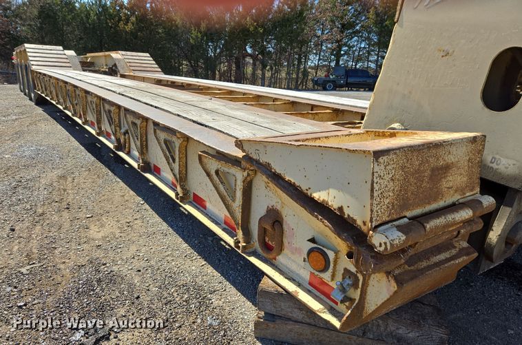 image for item DS3653 2009 Trail King TK110HDG-523 lowboy equipment trailer
