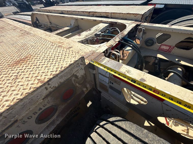 image for item DS3653 2009 Trail King TK110HDG-523 lowboy equipment trailer