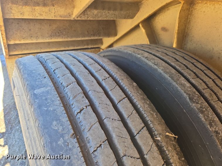 image for item DS3653 2009 Trail King TK110HDG-523 lowboy equipment trailer