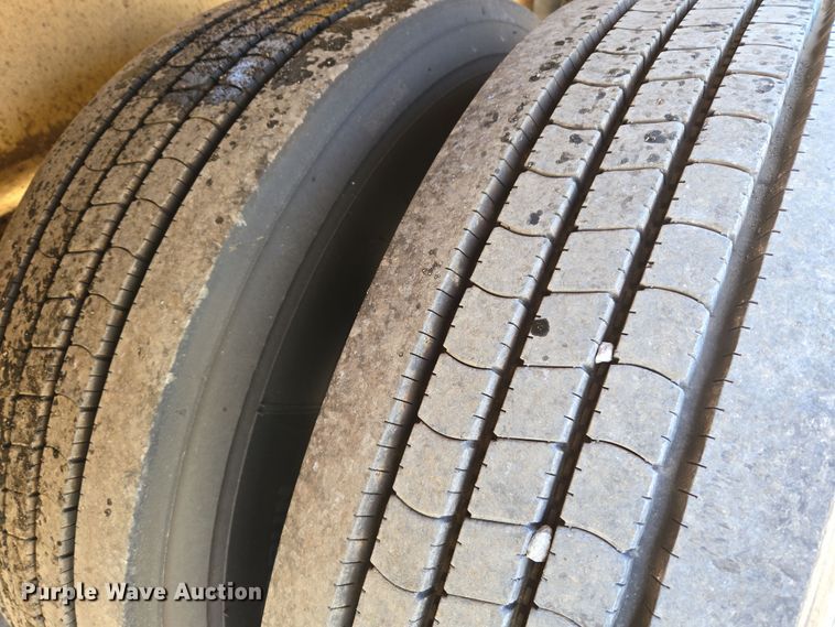 image for item DS3653 2009 Trail King TK110HDG-523 lowboy equipment trailer