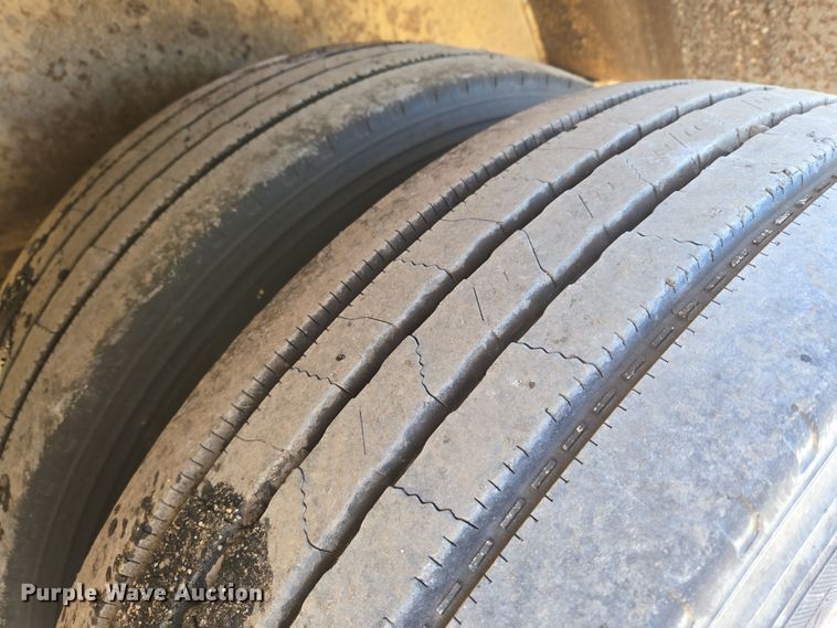 image for item DS3653 2009 Trail King TK110HDG-523 lowboy equipment trailer