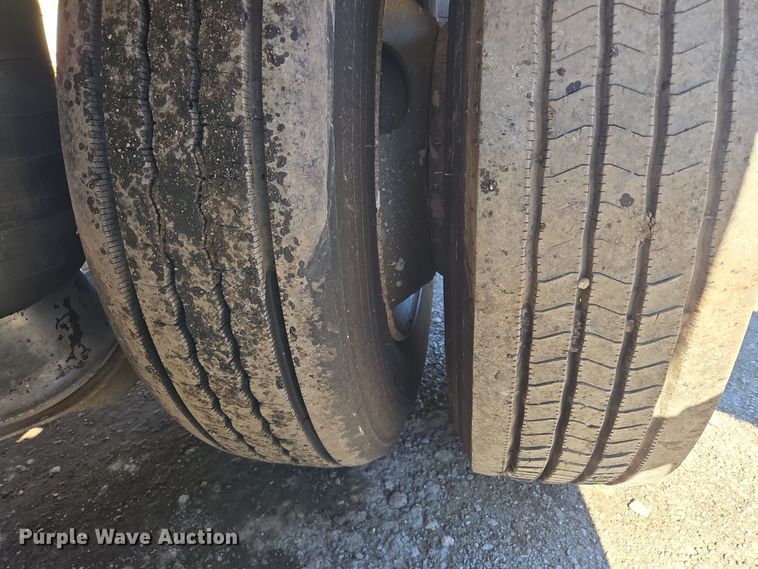 image for item DS3653 2009 Trail King TK110HDG-523 lowboy equipment trailer