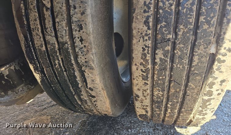 image for item DS3653 2009 Trail King TK110HDG-523 lowboy equipment trailer