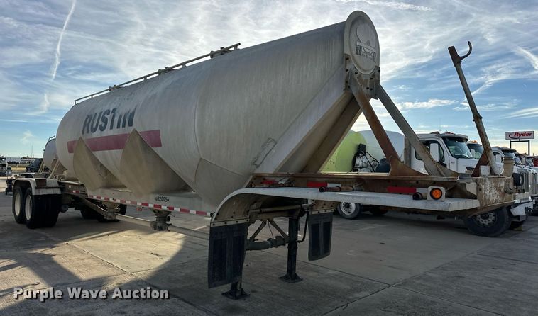 image for item DT6516 1998 Vantage pneumatic dry bulk trailer