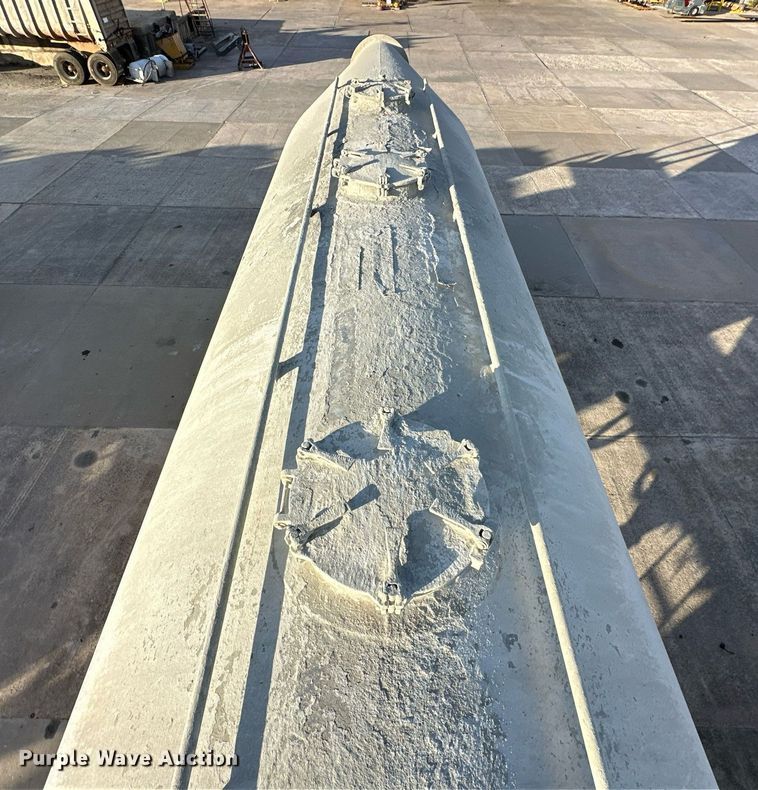 image for item DT6516 1998 Vantage pneumatic dry bulk trailer