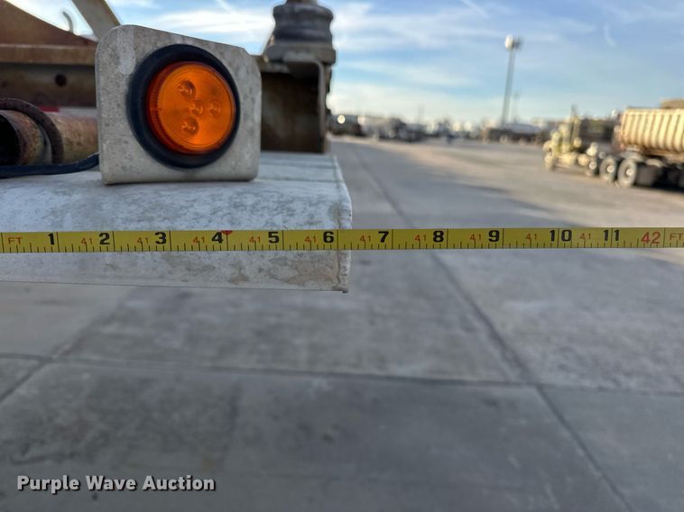 image for item DT6516 1998 Vantage pneumatic dry bulk trailer