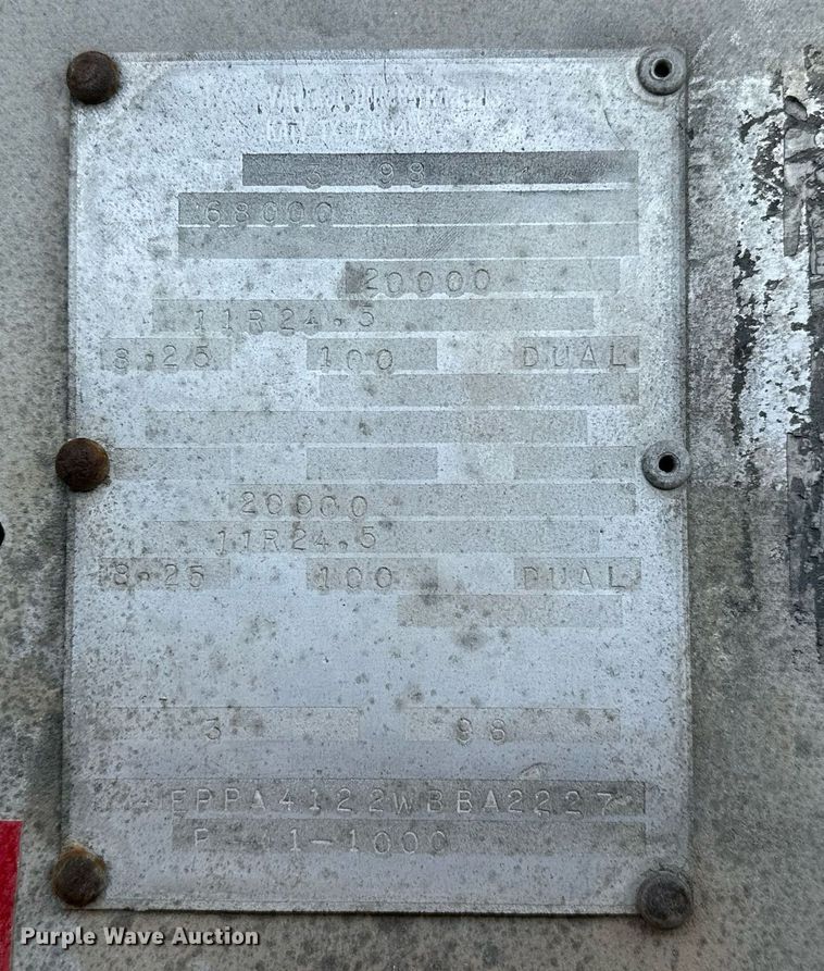 image for item DT6516 1998 Vantage pneumatic dry bulk trailer