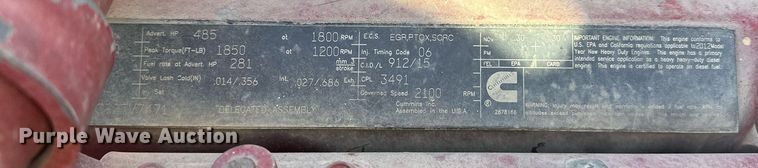 image for item DT6517 2013 Peterbilt 388 semi truck