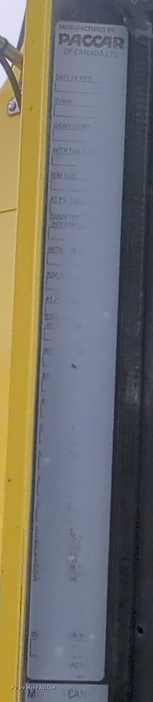 image for item DT6567 2007 Kenworth semi truck