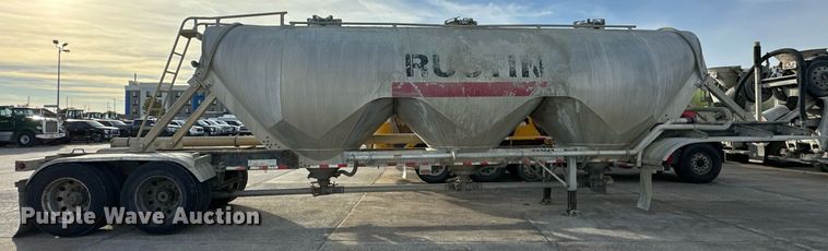 image for item DT6569 2008 Heil pneumatic dry bulk trailer