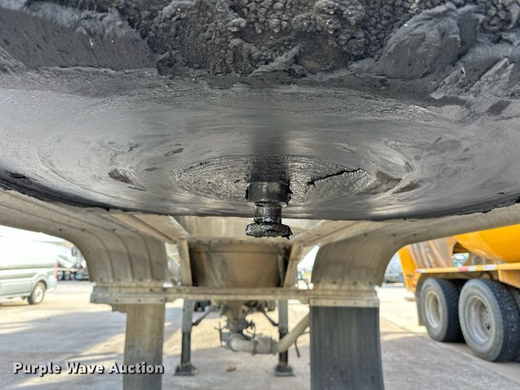 image for item DT6569 2008 Heil pneumatic dry bulk trailer