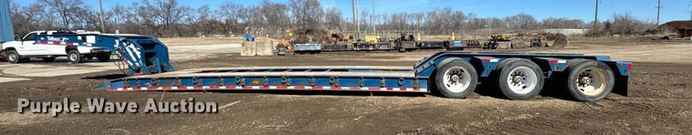 image for item DU3326 2003 Talbert T(4)DW-55-HPG-1-T1 lowboy equipment trailer