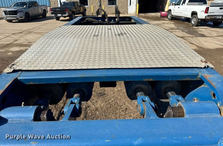 image for item DU3326 2003 Talbert T(4)DW-55-HPG-1-T1 lowboy equipment trailer