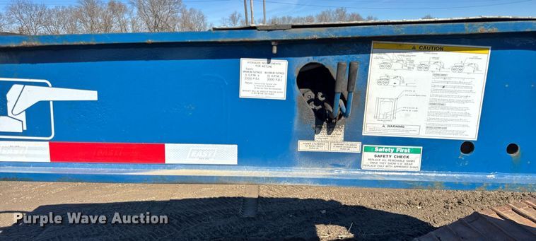 image for item DU3326 2003 Talbert T(4)DW-55-HPG-1-T1 lowboy equipment trailer