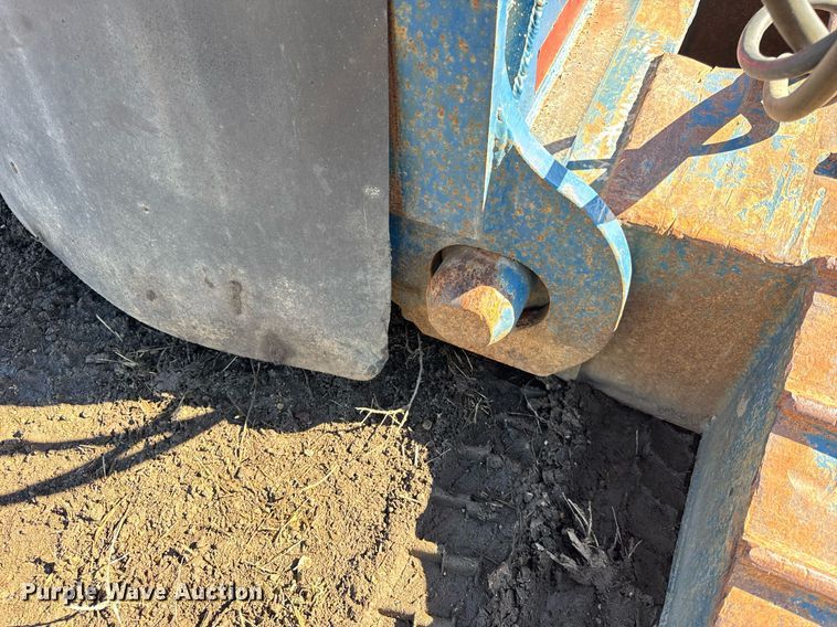 image for item DU3326 2003 Talbert T(4)DW-55-HPG-1-T1 lowboy equipment trailer