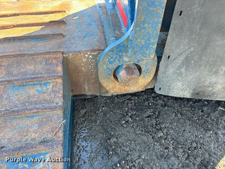 image for item DU3326 2003 Talbert T(4)DW-55-HPG-1-T1 lowboy equipment trailer