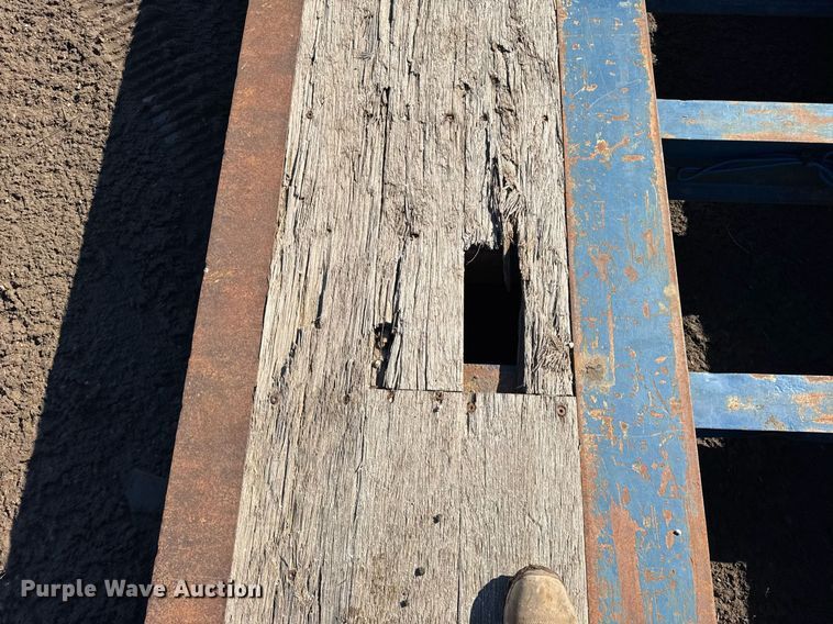 image for item DU3326 2003 Talbert T(4)DW-55-HPG-1-T1 lowboy equipment trailer