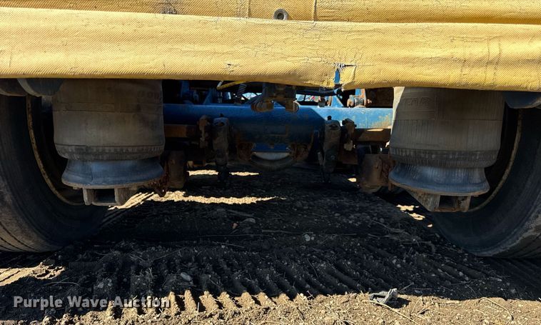 image for item DU3326 2003 Talbert T(4)DW-55-HPG-1-T1 lowboy equipment trailer