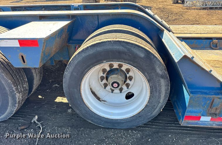 image for item DU3326 2003 Talbert T(4)DW-55-HPG-1-T1 lowboy equipment trailer