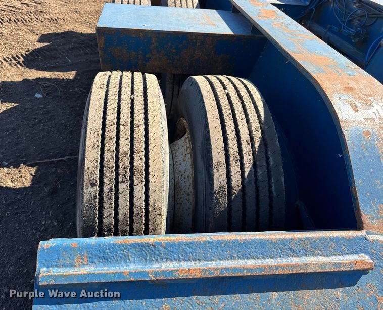 image for item DU3326 2003 Talbert T(4)DW-55-HPG-1-T1 lowboy equipment trailer