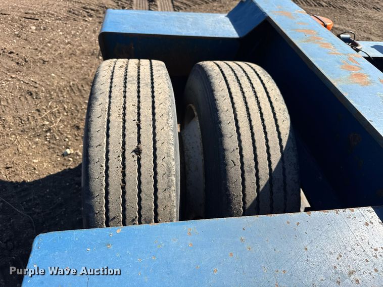 image for item DU3326 2003 Talbert T(4)DW-55-HPG-1-T1 lowboy equipment trailer